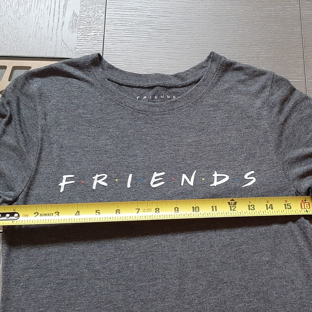 FRIENDS Women's Gray Short Sleeve Tee - Picture 5 of 8